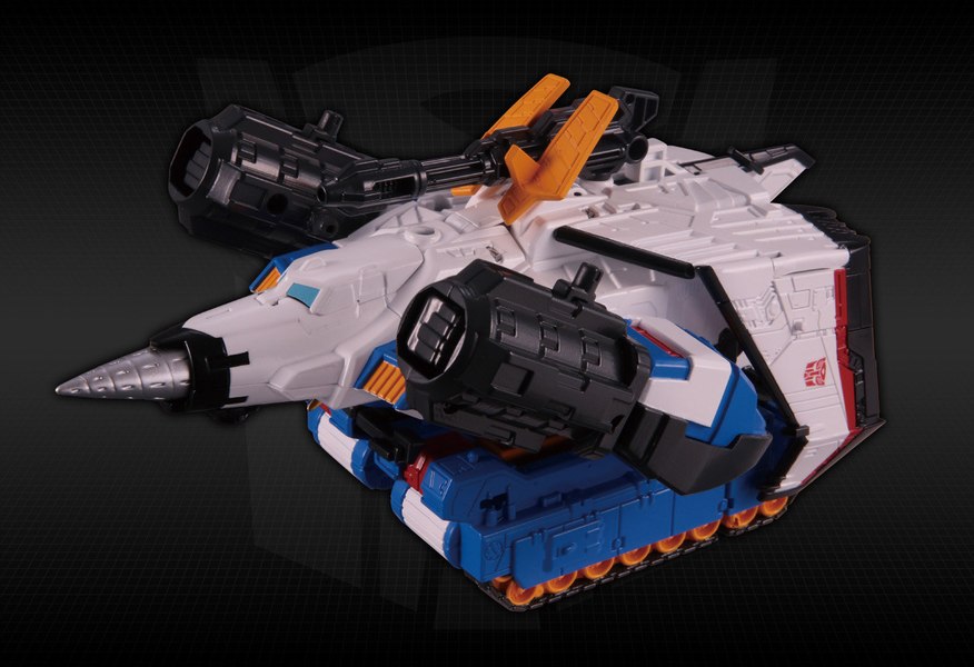 LG EX Big Powered First Looks At Legends Dai Atlas, Sonic Bomber, And Roadfire 03 (3 of 16)